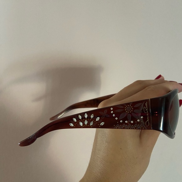 Oscar De La Renta Bedazzled Sunglasses Perfect Condition - Picture 2 of 4